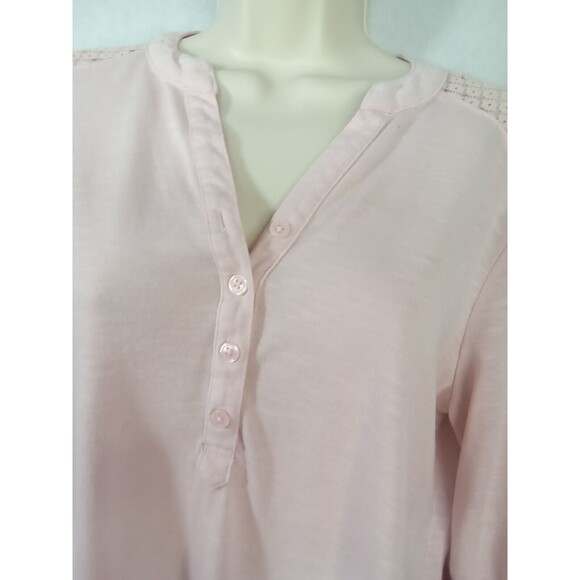 No Boundaries Women Large Pink‎ Roll Tab Sleeve Lace button pullover - Picture 13 of 15